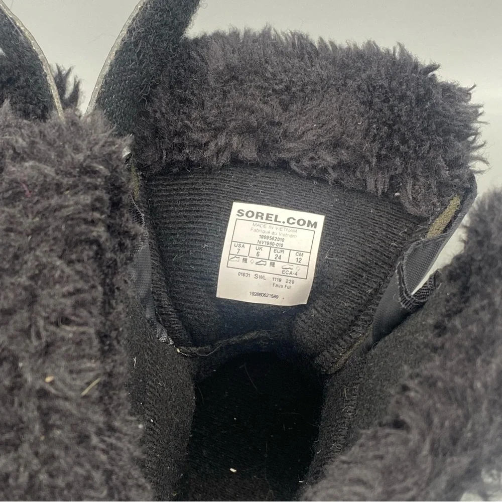 Sorel Kids Black Winter Boots with Cream Bear Accent